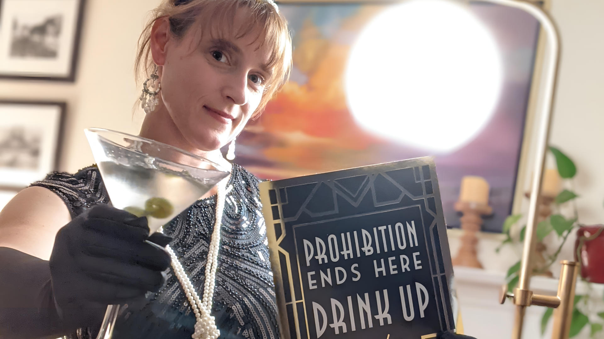 Jen dolled up in flapper attire
